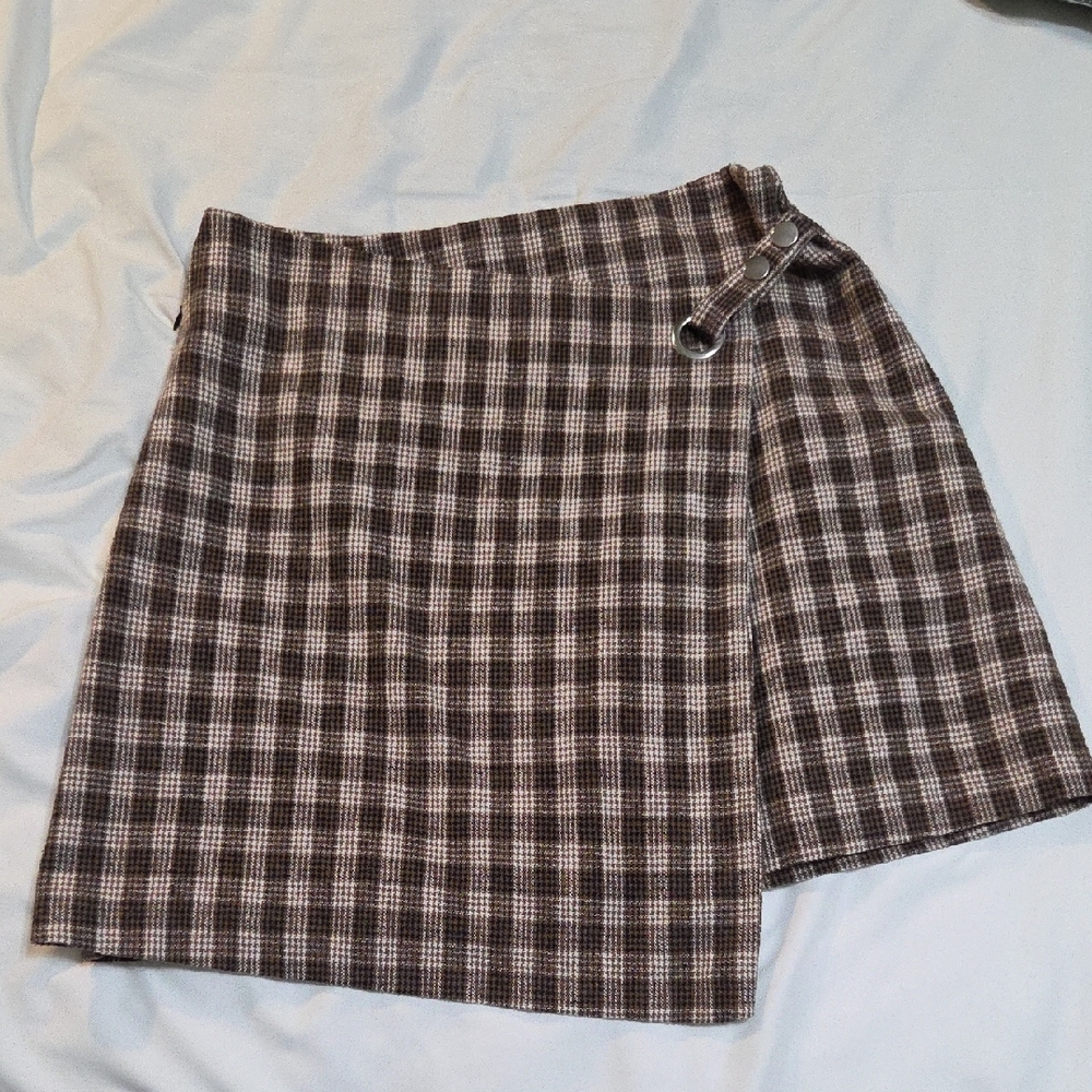 Asymmetrical Plaid Skirt with Buckle
